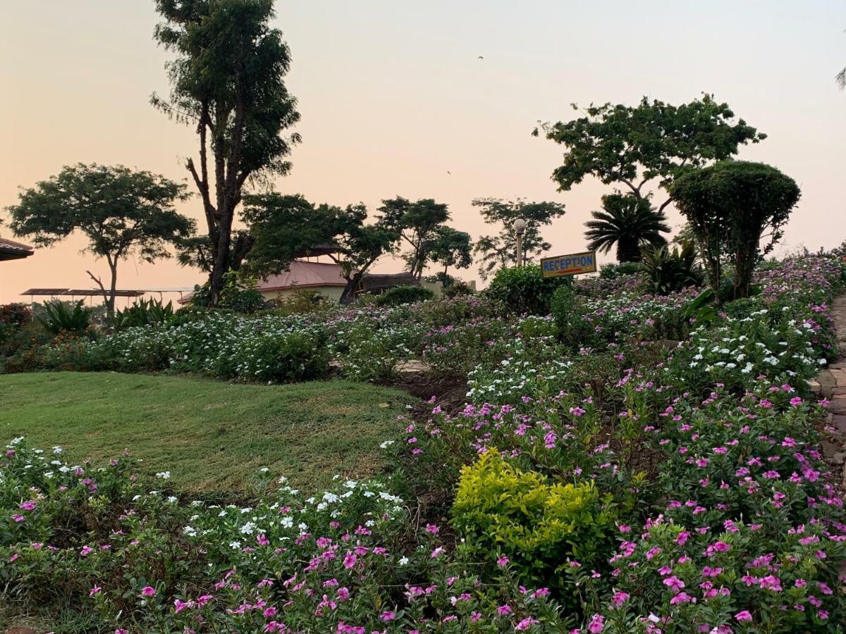 Villa Samuka Island Retreat Jinja Esterno foto